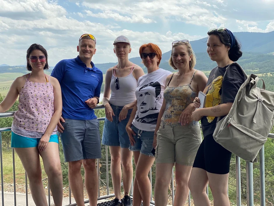 Na međustanici gonodole Rusi sa domaćinima odigrali "Užičko kolo"