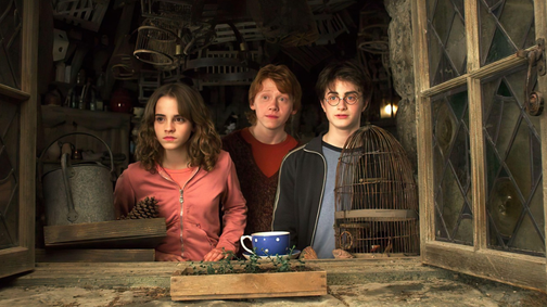 Kiderült, kik alakítják a Harry Potter ikonikus szerepeit a sorozatban, és ennél nagyobb nem is lehetne a felháborodás