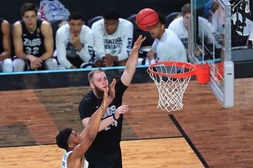 Następca Gortata o krok od NBA. Przyjechał na testy