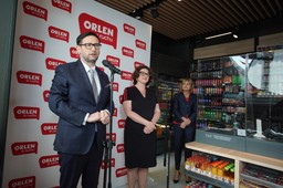 PKN Orlen pierwszy w Polsce przetestuje prywatną, przemysłową sieć 5G