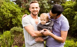 Polski sąd bierze pod lupę akty urodzenia dzieci ze związków jednopłciowych. Wyrok będzie kluczowy dla rodziców LGBT