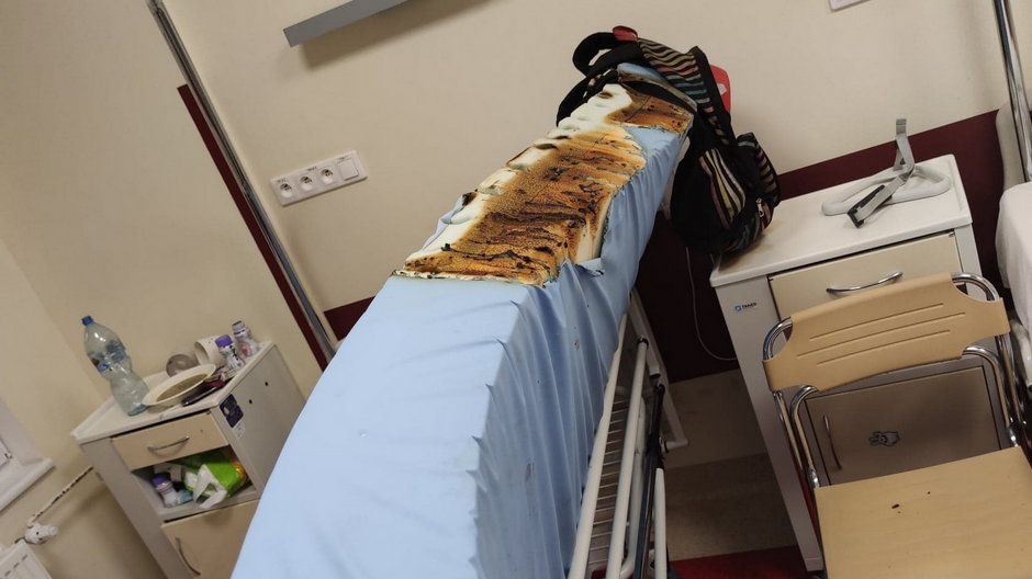 Podpalone łóżko w szpitalu