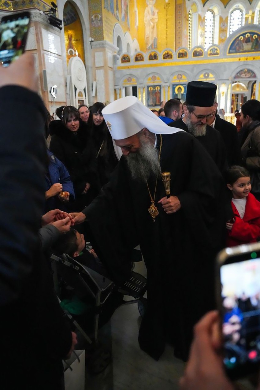 Patrijarh čestitao Materice svim majkama i ženama