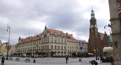 Przerażenie we Wrocławiu. Ktoś napada na kobiety. Ma jeden cel. "Ręce mi się trzęsły i byłam we krwi..."