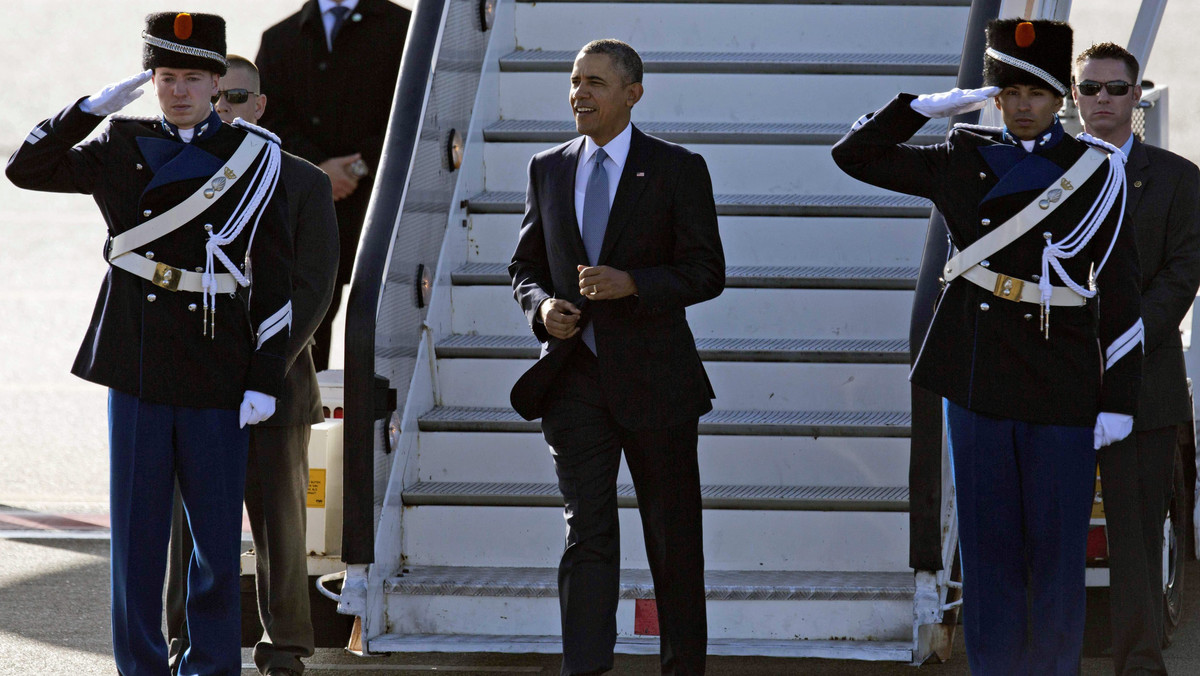 Prezydent USA Barack Obama przybył rano do Holandii, rozpoczynając podróż m.in. po kilku krajach Europy. Jego wizyta na Starym Kontynencie będzie zdominowana przez kryzys w relacjach Zachodu z Rosją - pisze agencja Associated Press.
