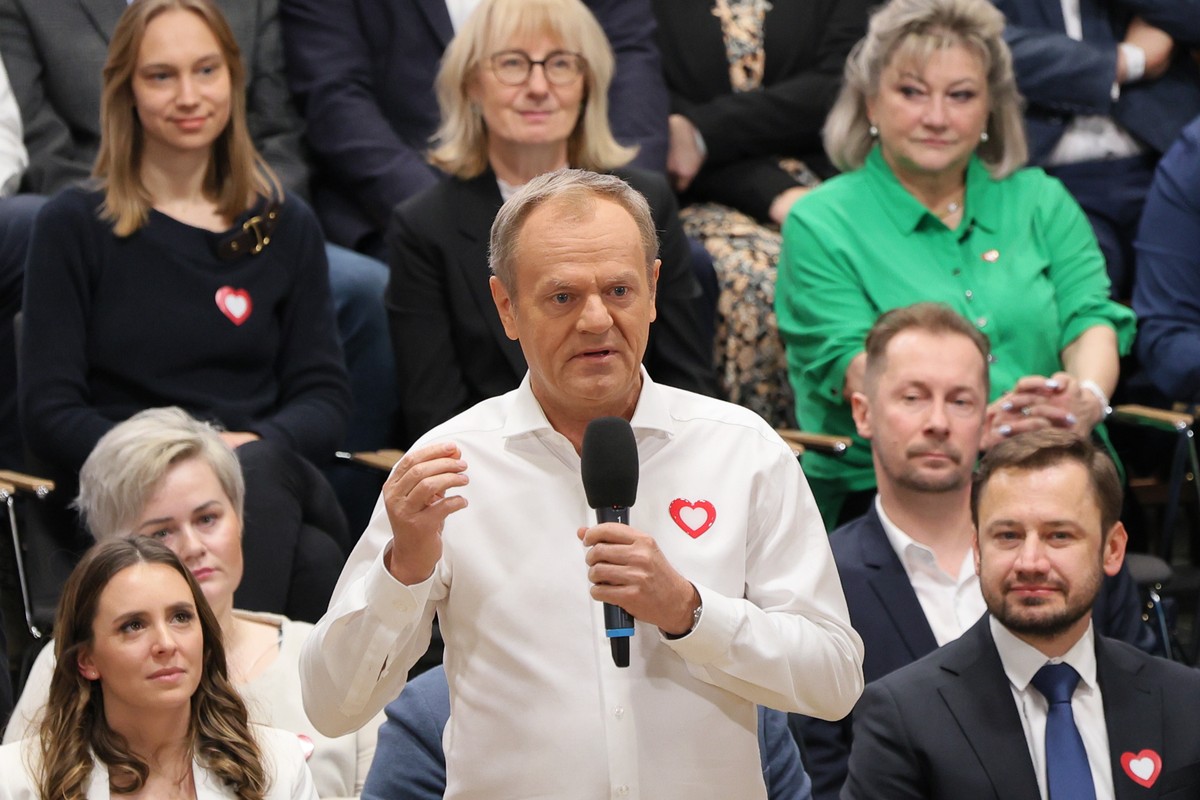 Premier Donald Tusk przemawia na konwencji rozpoczynającej kampanię samorządową Koalicji Obywatelskiej