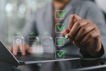 Od czego będzie zależeć sukces na rynku pracy w 2026 roku? Ten raport mówi wiele