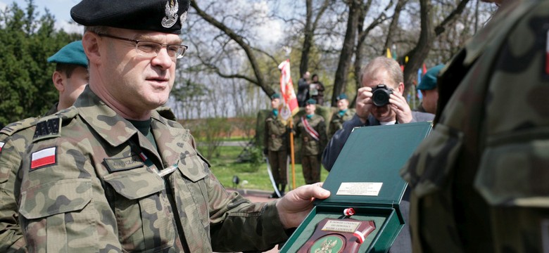 Kulisy dymisji generała Skrzypczaka. Wojna, szpiedzy i drony z Izraela