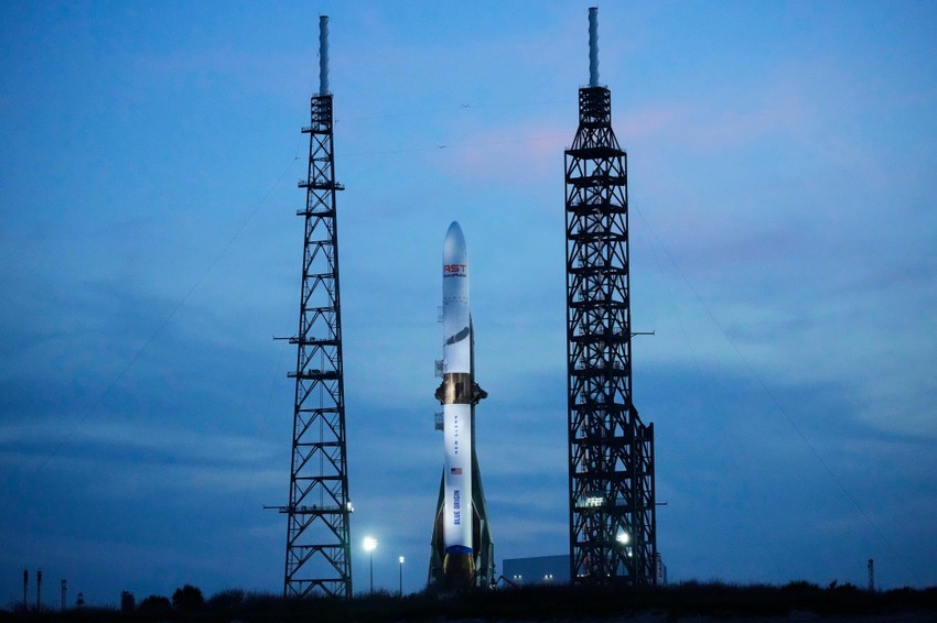 Raketa "Nju Glen" američke kompanije "Blue Origin", u vlasništvu osnivača Amazona Džefa Bezosa, eksplodirala je tokom testiranja