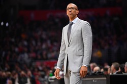 Monty Williams najlepszym trenerem sezonu w lidze NBA