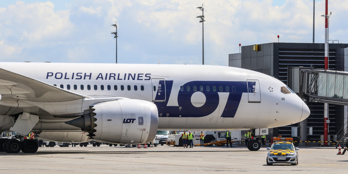 Połączenia z Węgier do USA będą obsługiwać Boeingi 787 Dreamliner w barwach PLL LOT