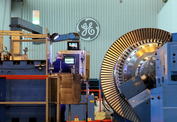 Zgodnie z harmonogramem, przekazanie do eksploatacji bloku nr 5 planowane jest w drugiej połowie 2018 r., a bloku nr 6 na początku 2019 r. 
<br><br> fot. (cat) PAP/Tomasz Waszczuk