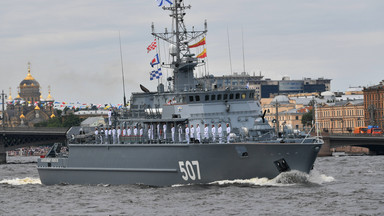 Rosyjska "flota widmo" krąży po wodach Europy. Powstał niebezpieczny szlak