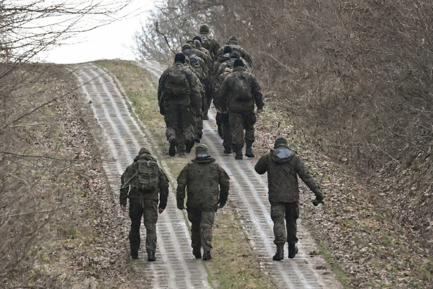 Służby poszukiwały w województwie lubelskim obiektu, który wleciał nad Polskę od strony granicy z Ukrainą