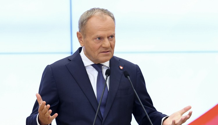 Lekarze oburzeni słowami Tuska. Traktujemy je jako zapowiedź przycięcia nam płac"