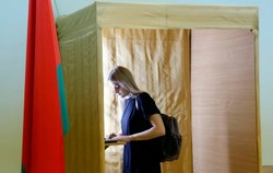 Białoruś: Tuż przed wyborami zatrzymano szefową sztabu Cichanouskiej