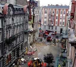 Akcja poszukiwawcza w Katowicach zakończona. Trzy osoby nie żyją