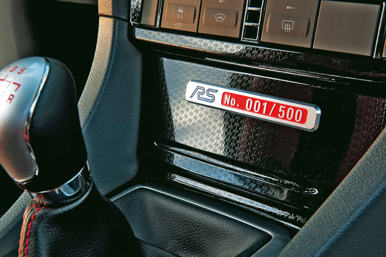 Czarny charakter na podsumowanie - Ford Focus RS