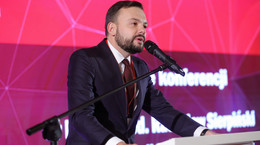 Szefowa MZ złożyła zawiadomienie do prokuratury. &quot;Budzi bardzo poważne wątpliwości&quot;