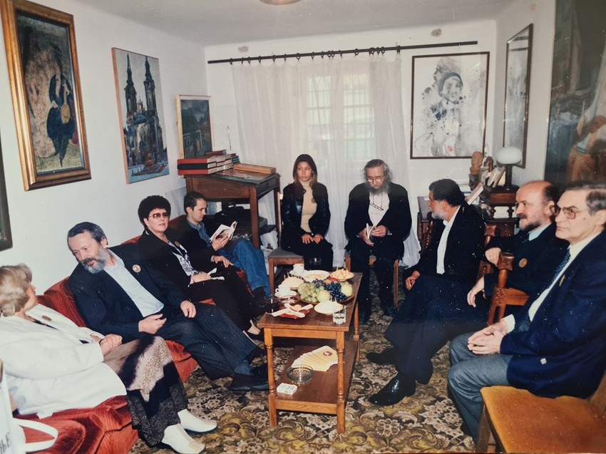 Svetlana Velmar Janković, Stevan Tontić i supruga mu Snežana, Gojko Božović, saradnica, Rihard Pitras, Nenad Grujičić i Žarko Rošulj u Brankovom kolu, 2003