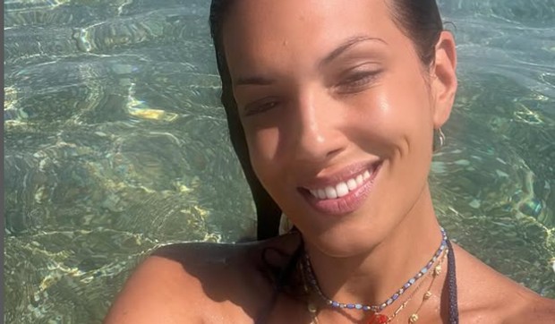 Nina Radulović u Grčkoj