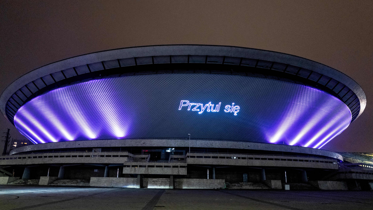 Laserowa projekcja na elewacji Spodka w Katowicach