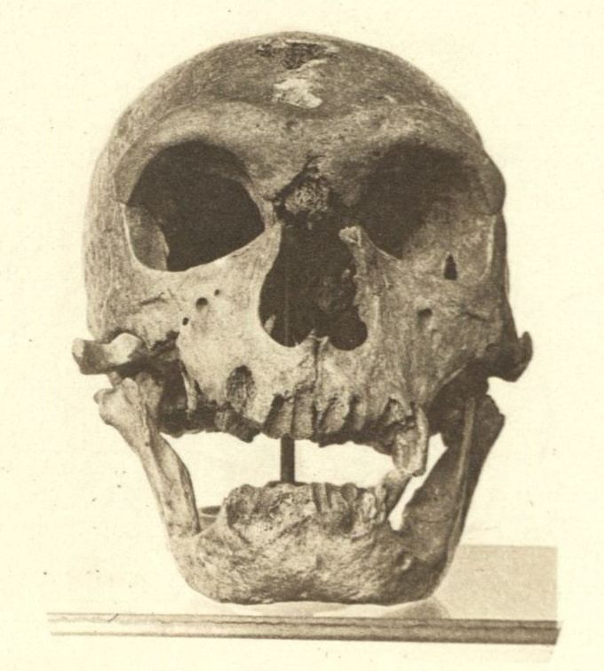 Neandertálec s menom Starec z La Chapelle.