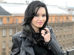 Niebo i piekło według Eweliny Lisowskiej. Zobacz nowy TELEDYSK gwiazdy