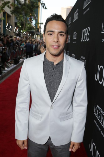 Victor Rasuk