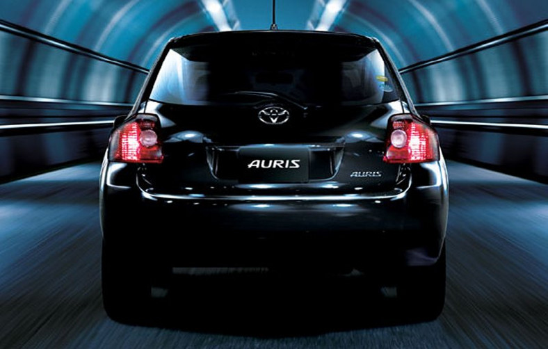 Toyota Auris – rozpoczęcie sprzedaży na rynku japońskim