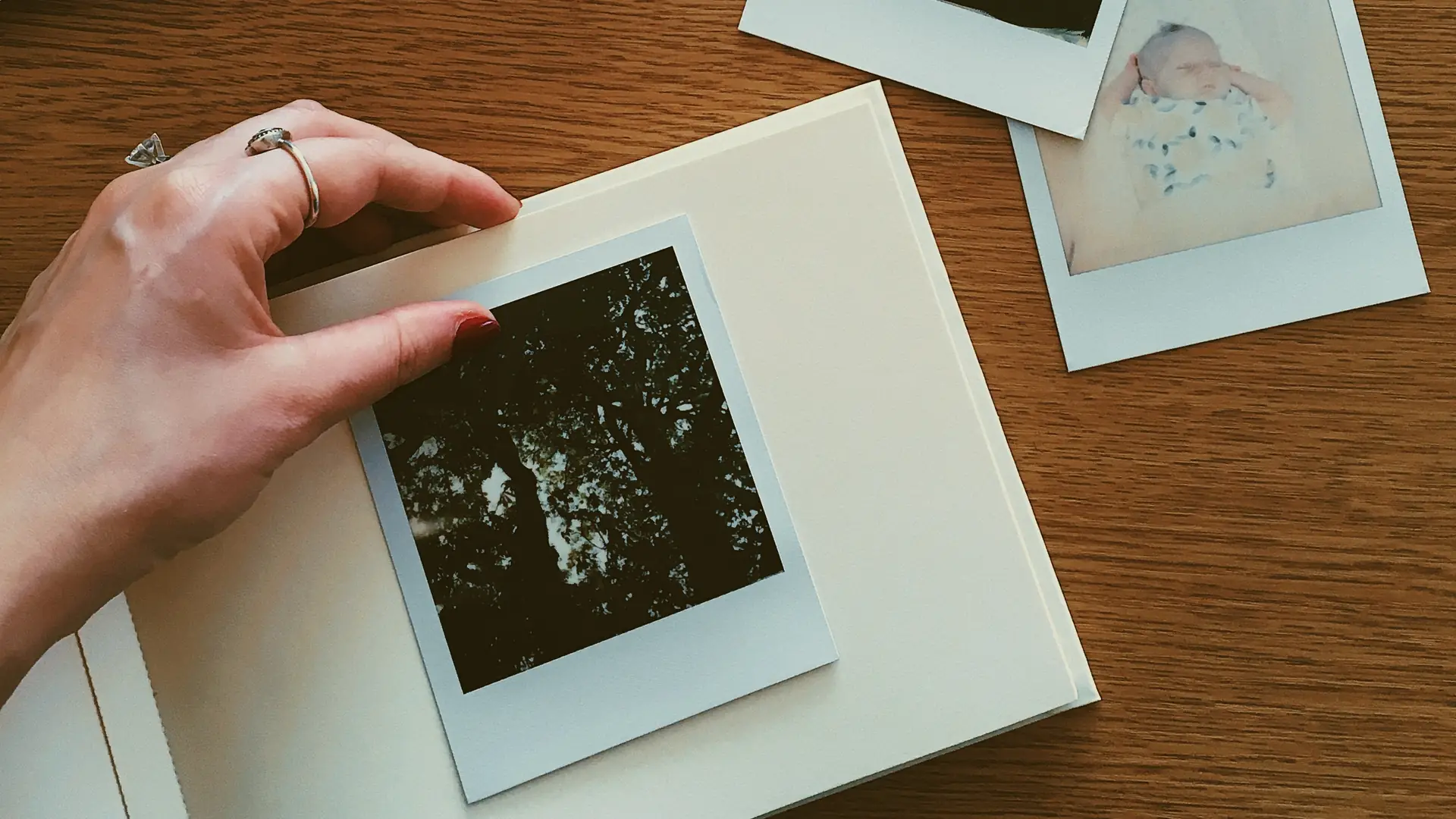 Sprawdzą się na urlopie i podczas wesel. Świetne polaroidy w równie świetnych cenach