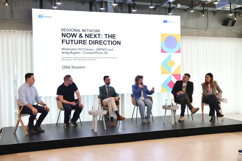 Prosečne plate su dva puta veće nego u ostalim sektorima privrede u Srbiji