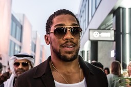 anthony joshua opuścił szpital. do zdrowia będzie dochodził w domu