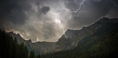 Burza w górach. Jak nie dać się zabić?