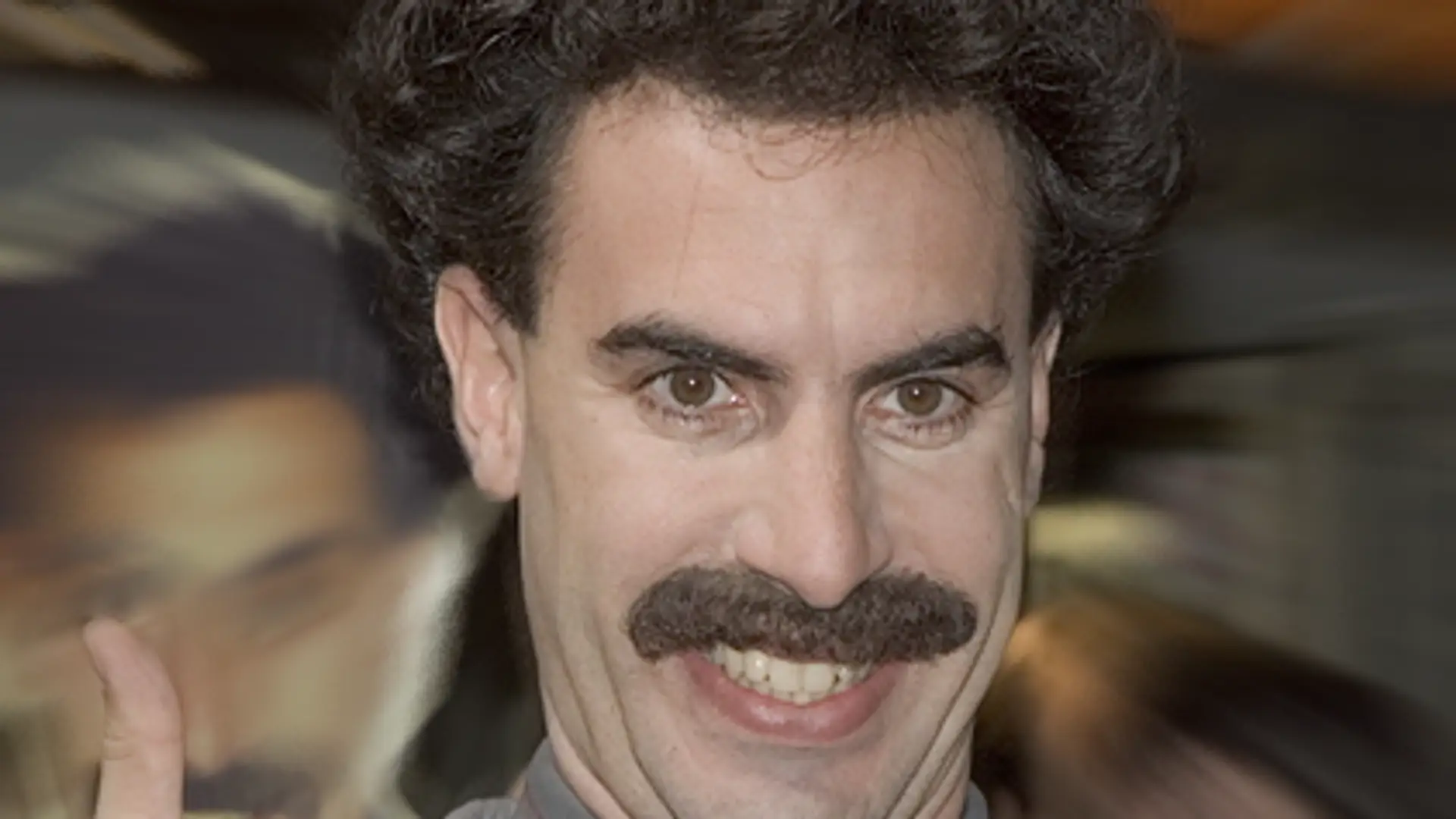 Popularny „Borat” zachwycił świat swoim świątecznym prezentem. Jego gest może uratować tysiące osób