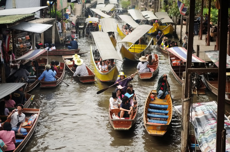 Bangkok. Targ wodny. Fot. iStock