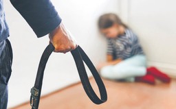 Wyśledzić przemoc na wczesnym etapie