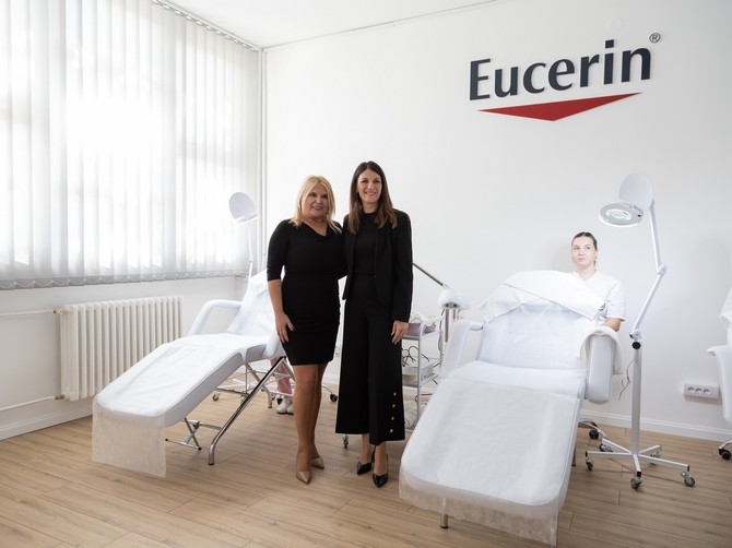 Direktorka Farmaceutsko-fizioterapeutske škole Biljana Vasić i direktorka Eucerin Srbija Biljana Vukićević