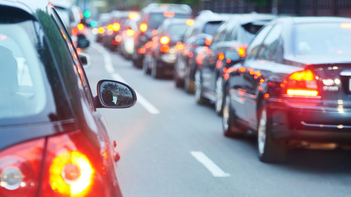 Autostrada A1 w kierunku Gdańska jest już odblokowana po wypadku w miejscowości Grabówka w powiecie włocławskim. Przed południem dachował tam samochód osobowy. Ruch obywa się wahadłowo.