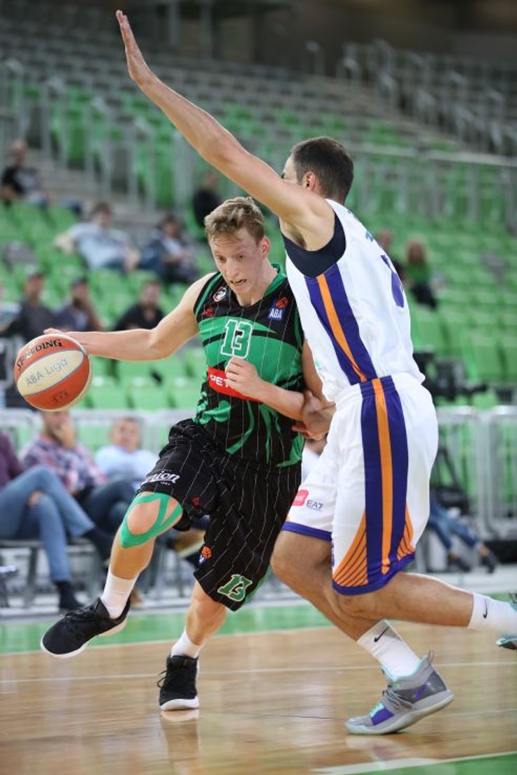 KK Olimpija, KK Mornar