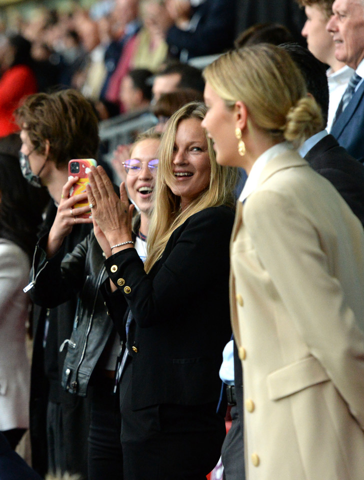 Kate Moss z córką na Wembley