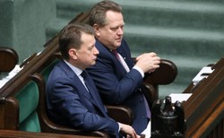 Błaszczak ostro: Odezwa, którą podpisali Petru, Schetyna i płk Mazguła, to nawoływanie do przestępstwa