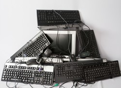 Aż 20 mln sztuk elektrośmieci w polskich domach. Eksperci biją na alarm