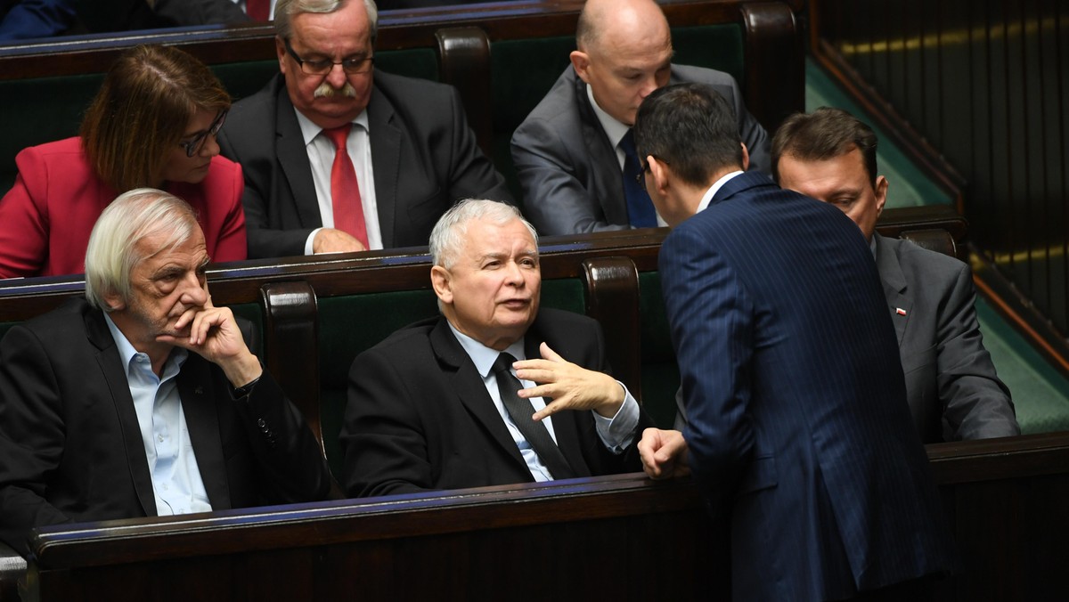 Beata Mazurek, Ryszard Terlecki, Jarosław Kaczyński, Mariusz Błaszczak, Mateusz Morawiecki, Waldemar