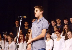 616587_loznica02-s-ponosom-otvorio-djacki-vukov-sabor-stefan-stepanovic-foto-s.pajic