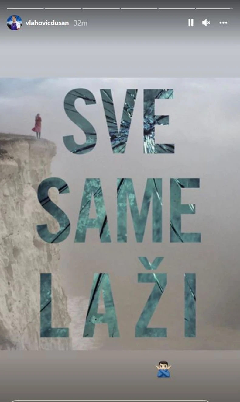 Dušan Vlahović, Instagram