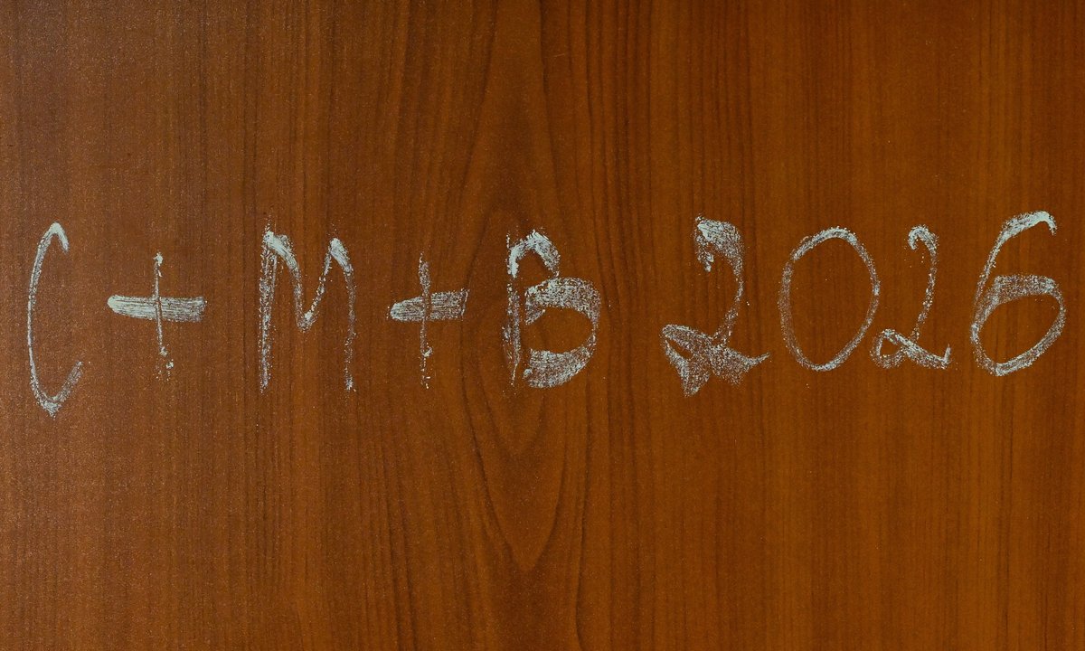 K+M+B na drzwiach. Jak długo napis powinien pozostać po Trzech Króli?