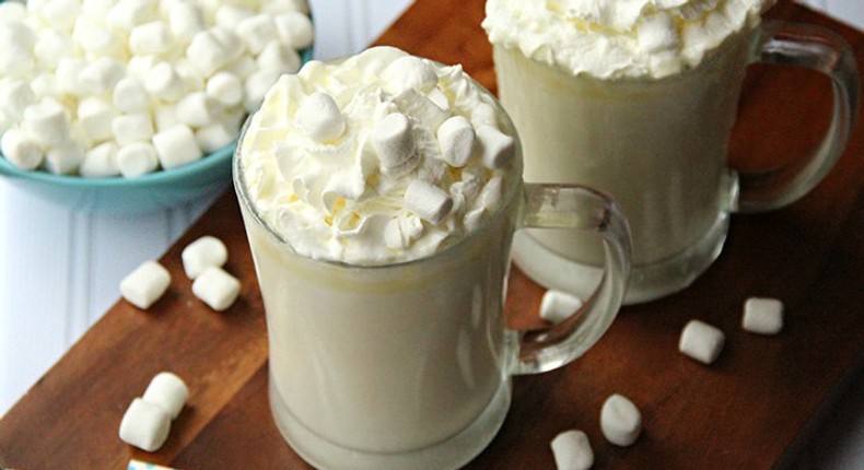 white-chocolate-hot-cocoa