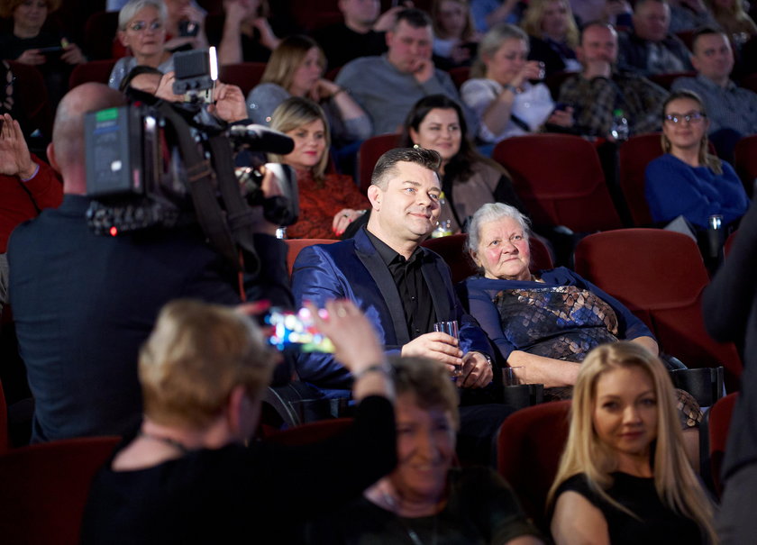 Zenek Martyniuk nie spędzi Wielkanocy z mamą? "Święta będą w wąskim gronie"