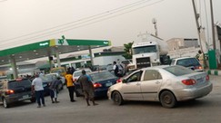 Petrol scarcity gradually easing off in Abuja